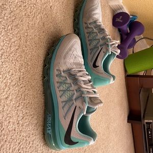 Nike Air Max Running shoe